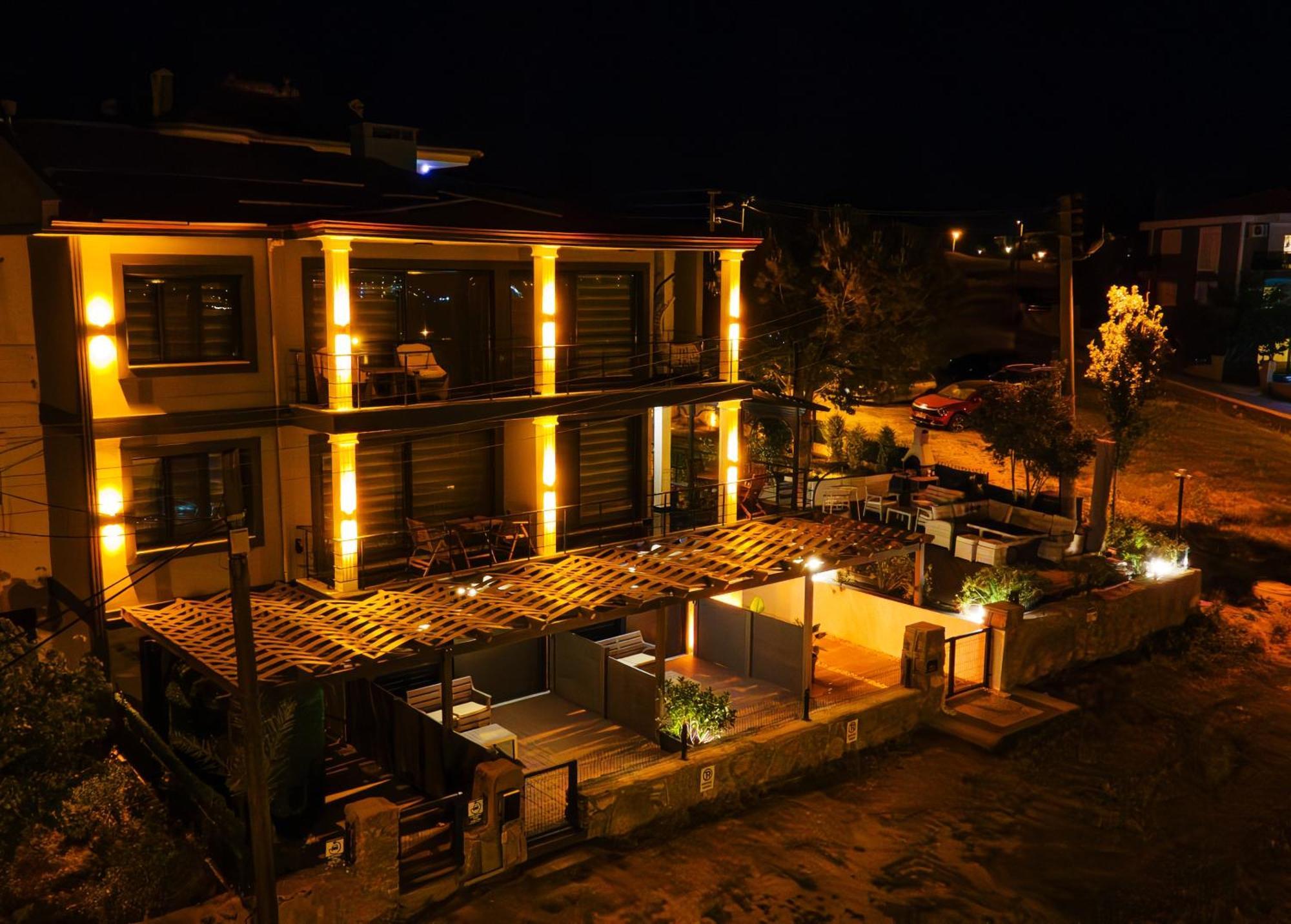 Select Cunda Guest House - Sea View Room With Private Veranda In Cunda Island Ayvalik Exterior photo