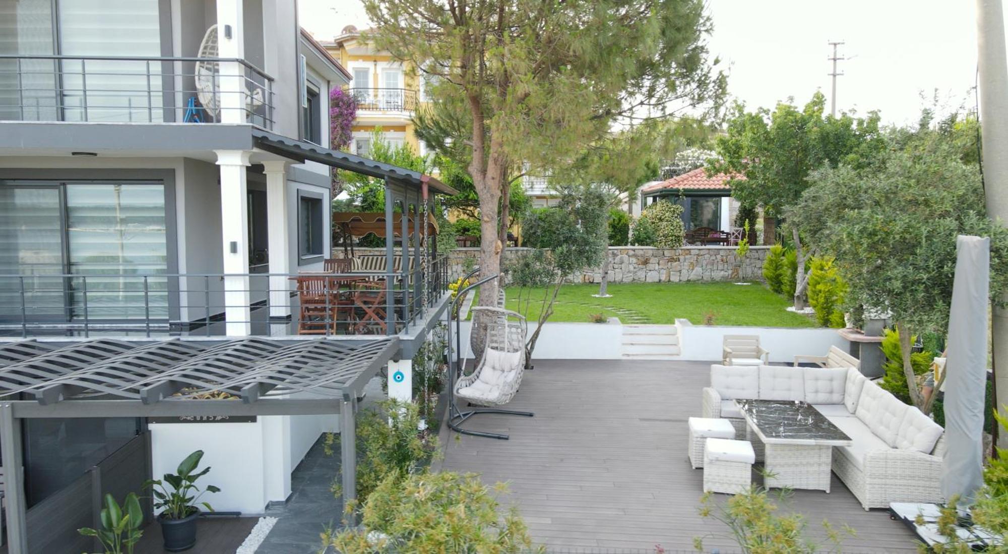 Select Cunda Guest House - Sea View Room With Private Veranda In Cunda Island Ayvalik Exterior photo